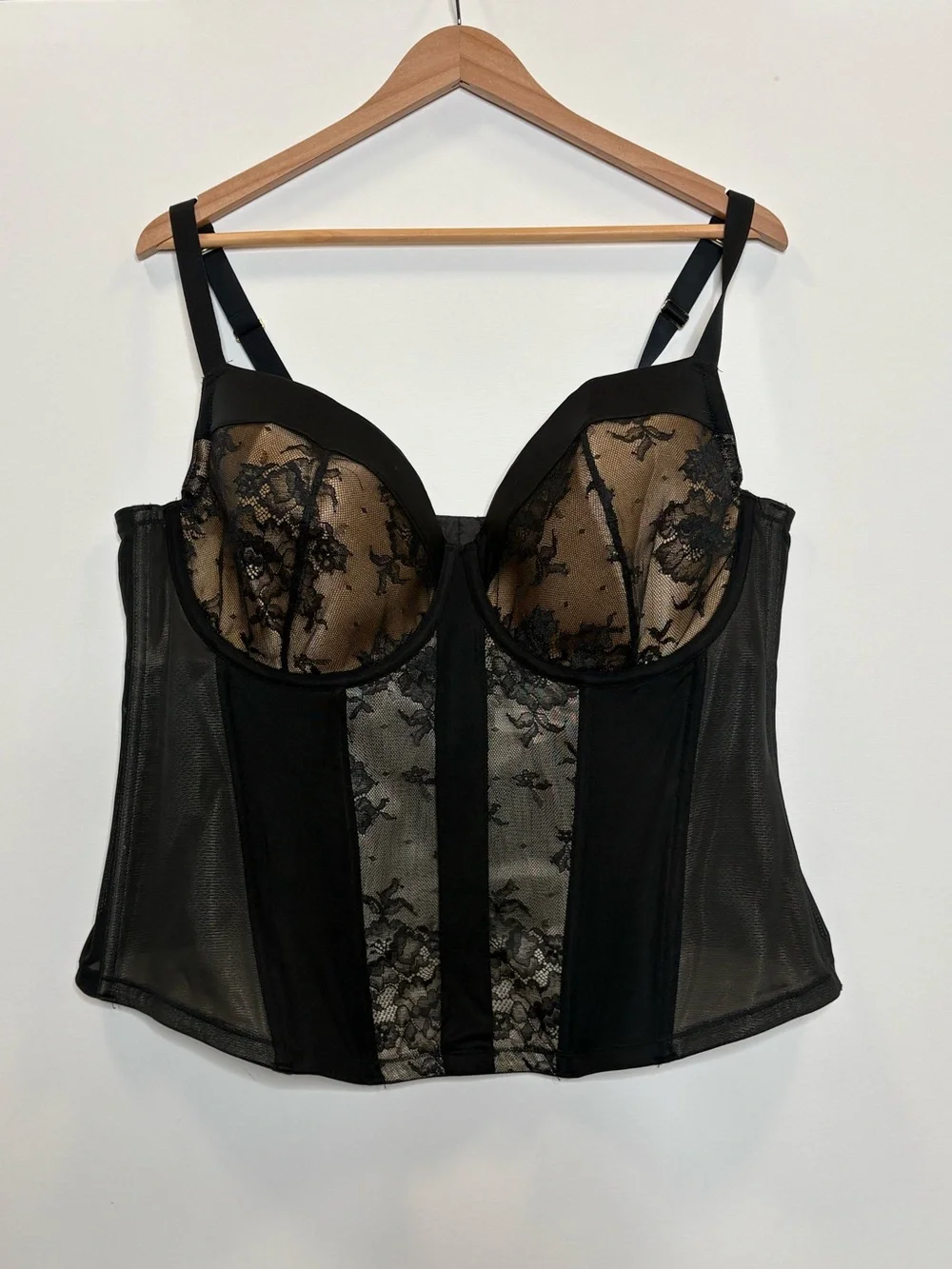 Cacique Black Lace Corset Underwire Balconette Bra Plus Size 44DD Mesh Back